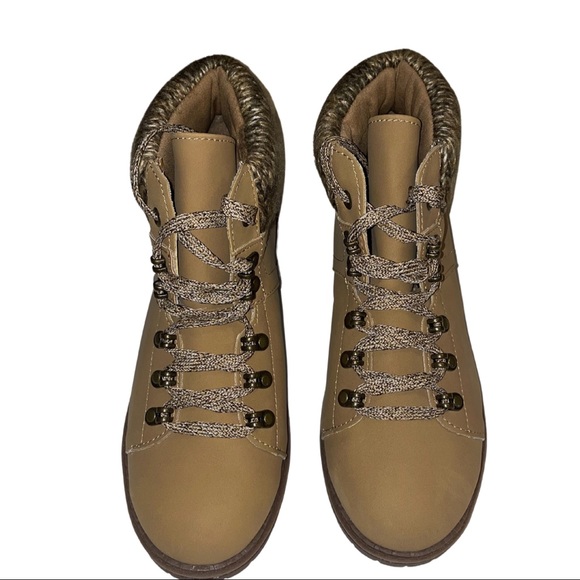 time and tru bootie suede - Picture 4 of 4